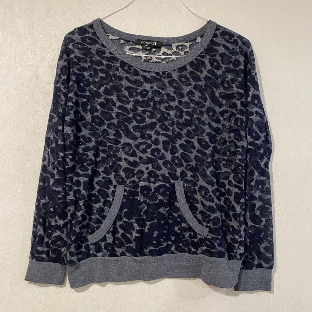 Forever 21 Leopard Print Pullover Sweatshirt Women’s Small | Blue Gray Cozy Top